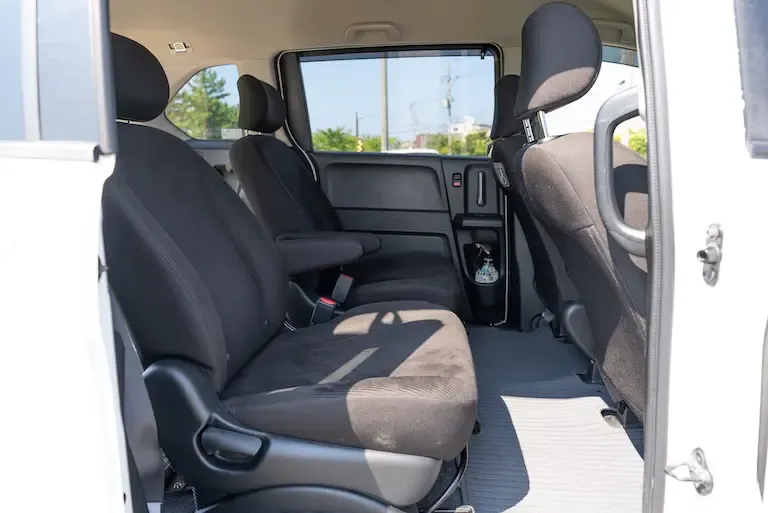 付き添いの方は3名までご乗車いただけます